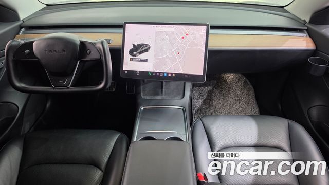 Tesla Model 3 — interior