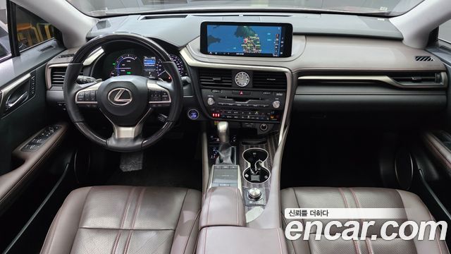 Lexus RX — interior