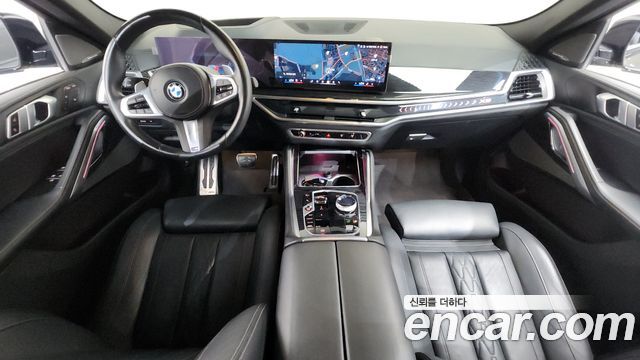 BMW X6 — interior