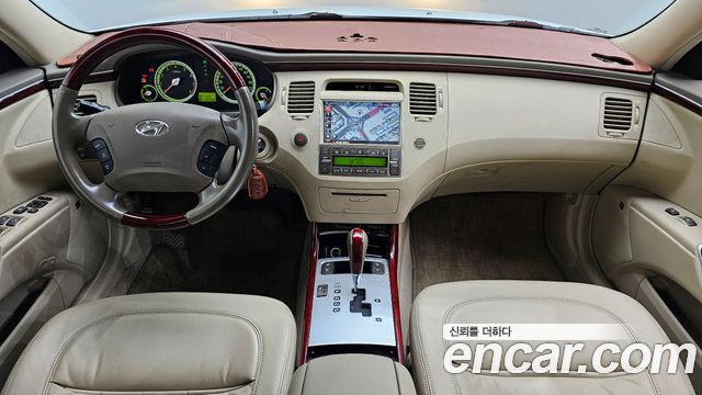 Hyundai Grandeur — interior