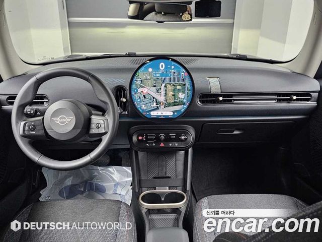 MINI Cooper — interior