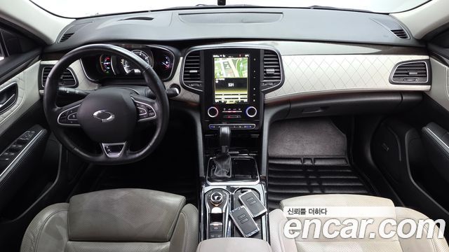 Renault Korea SM6 — interior