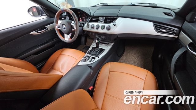 BMW Z4 — interior
