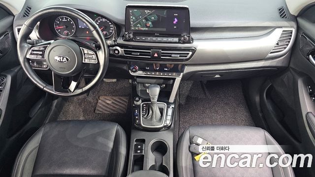 Kia Seltos — interior