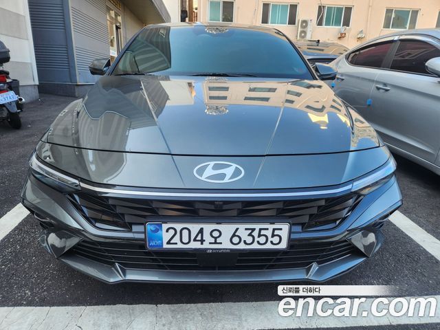 Hyundai Avante — exterior