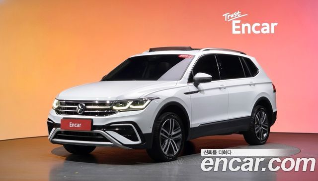 Volkswagen Tiguan — exterior