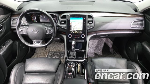 Renault Korea SM6 — interior
