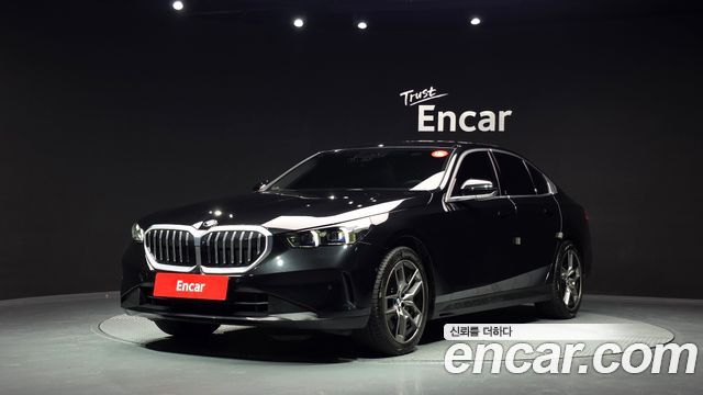BMW 5 Series — exterior