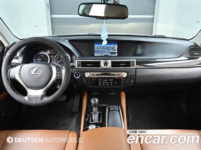 Lexus GS — interior