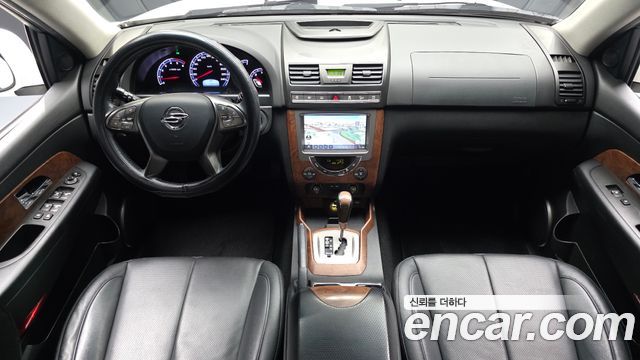 KG Mobility Rexton — interior