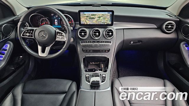Mercedes-Benz C-Class — interior