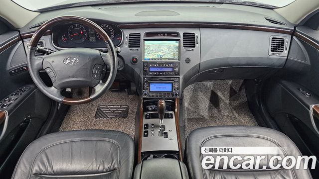 Hyundai Grandeur — interior