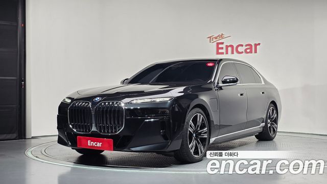 BMW 7 Series — exterior