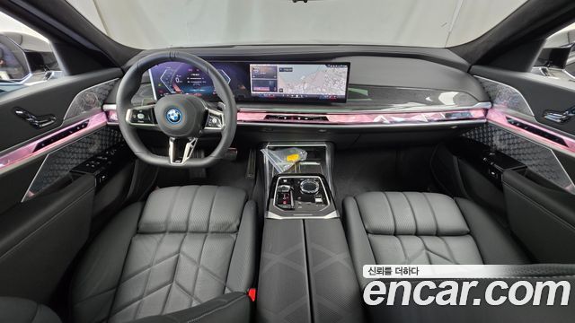 BMW 7 Series — interior