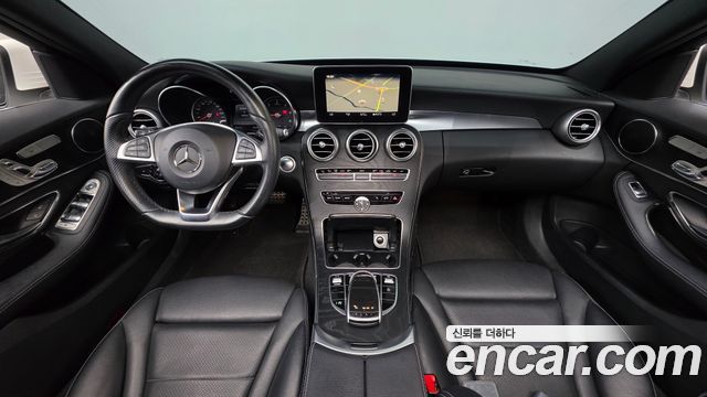 Mercedes-Benz C-Class — interior