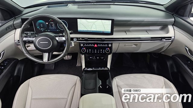 Hyundai Tucson — interior