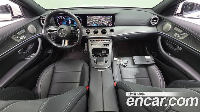 Mercedes-Benz E-Class — interior