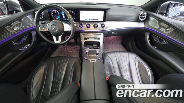 Mercedes-Benz CLS-Class — interior