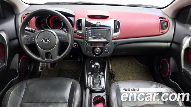 Kia Forte — interior