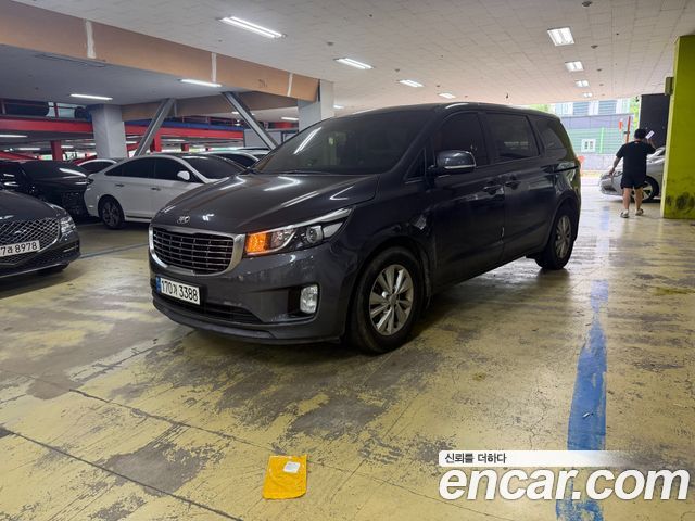 Kia Carnival — exterior