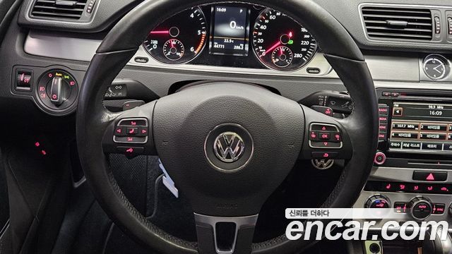Volkswagen CC — interior