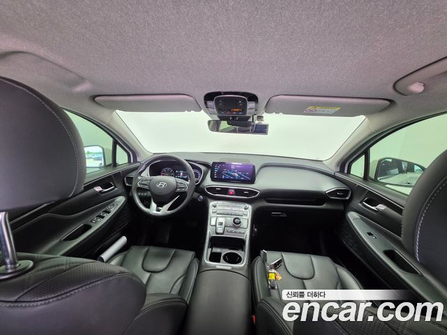 Hyundai Santa Fe — interior
