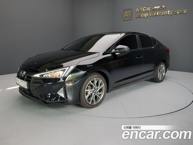 Hyundai Avante — exterior