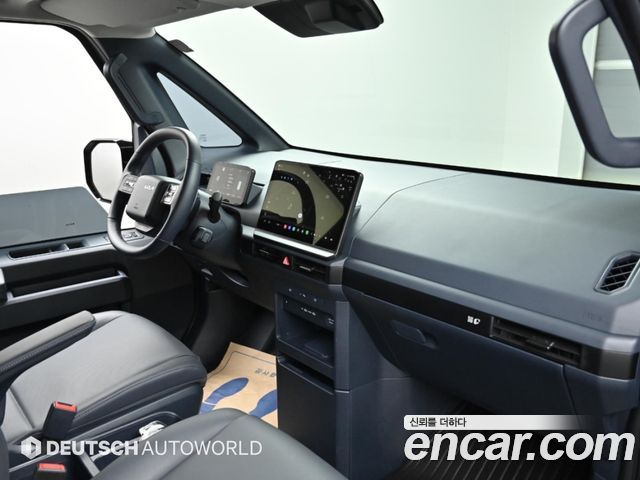 Kia PV5 — interior