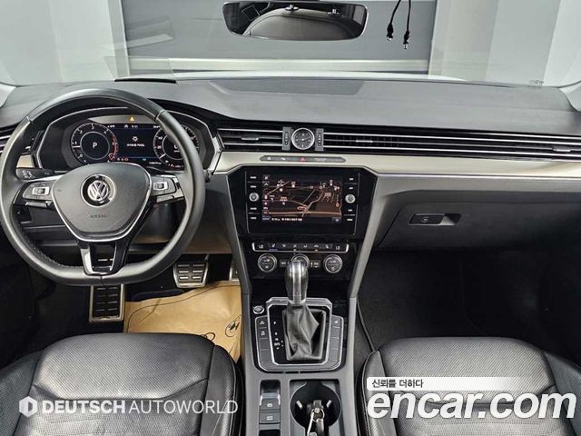 Volkswagen Arteon — interior