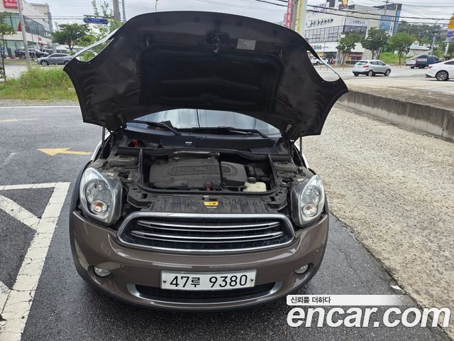 MINI Countryman — interior