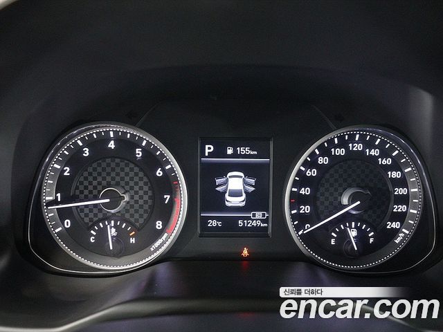 Hyundai Avante — interior
