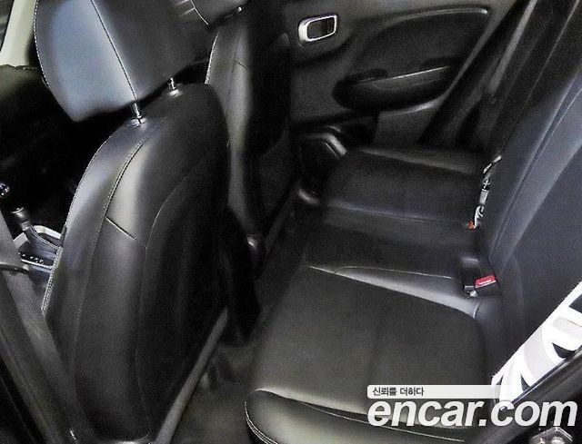 Hyundai Venue — interior