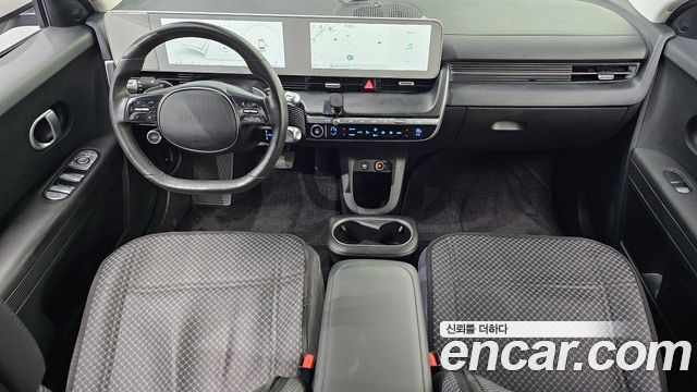 Hyundai IONIQ 5 — interior