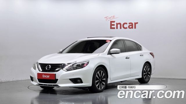 Nissan Altima — exterior