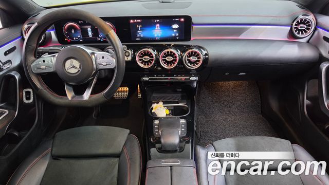 Mercedes-Benz CLA-Class — interior