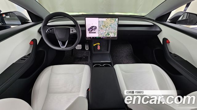 Tesla Model 3 — interior
