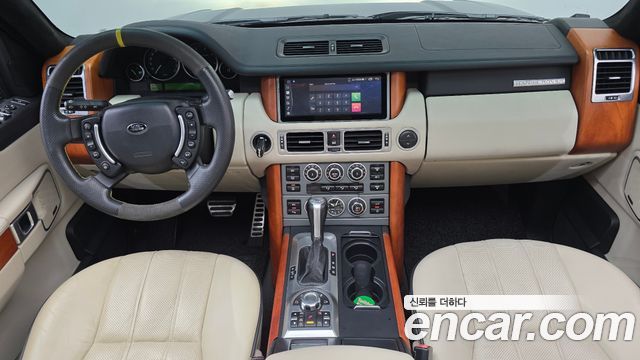 Land Rover Range Rover — interior