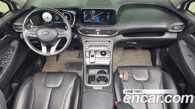 Hyundai Santa Fe — interior