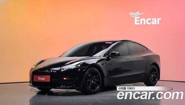 Tesla Model 3 — exterior