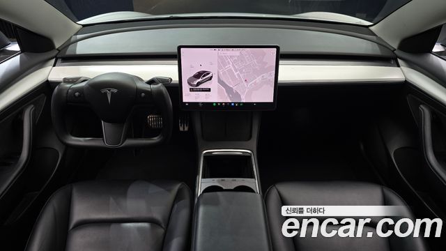 Tesla Model 3 — interior