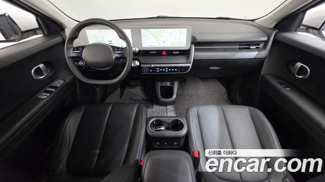 Hyundai IONIQ 5 — interior