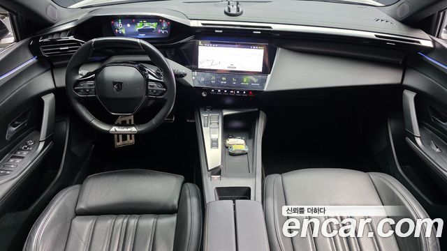 Peugeot 408 — interior