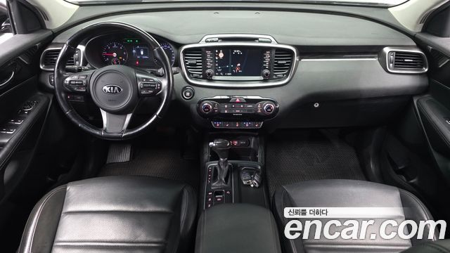 Kia Sorento — interior