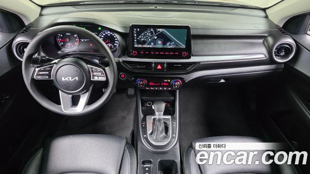 Kia K3 — interior