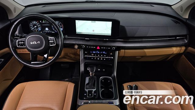 Kia Carnival — interior