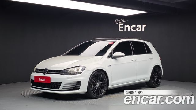 Volkswagen Golf — exterior