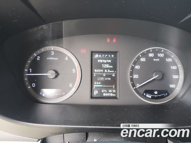Hyundai Solati — interior