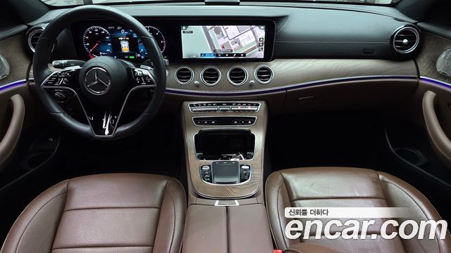 Mercedes-Benz E-Class — interior