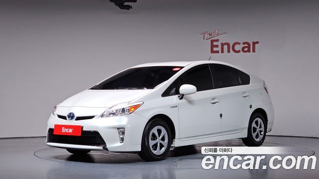Toyota Prius — exterior