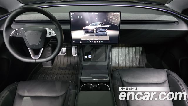 Tesla Model 3 — interior